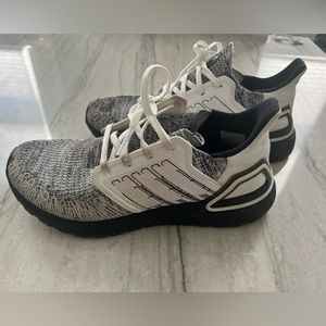 Adidas Originals Women's Size 9 Ultraboost 20 Shoes White/Black Oreo FY8982